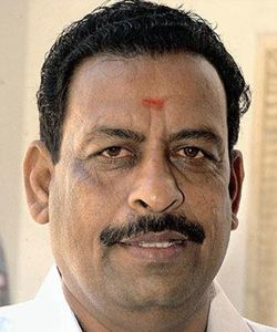 Tamilnadu Handlooms and Textiles Minister